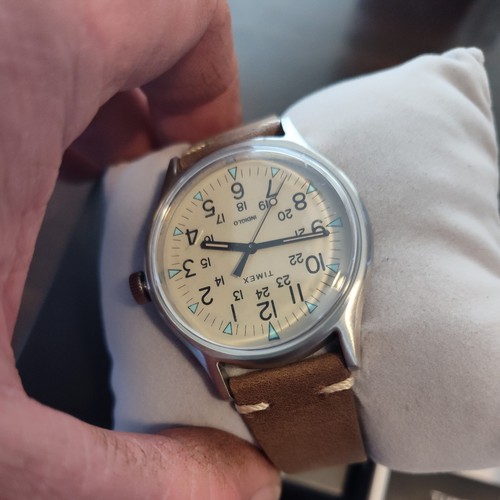 Timex Gents MK1 Military Style Uhr TW2R96800 RARE Braun Türkis Zifferblatt !!!!!