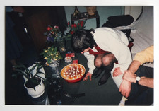 Gateau anniversaire clope flash salon - Photo vintage snapshot