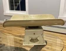 Detecto Baby Scale Vintage, Cream, 25lbs, Made in USA With Baby Image