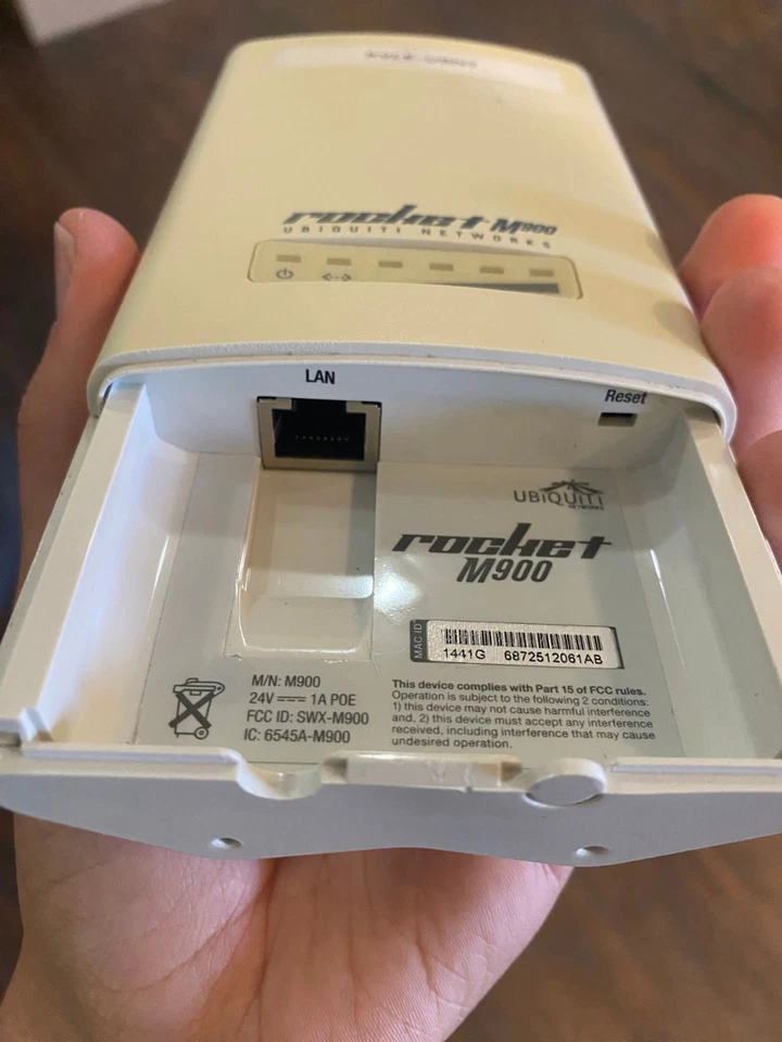 Rocket M900 Carrier Class AirMax BaseStation 900MHz - Image 4 of 4