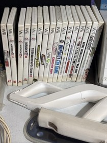 Nintendo Wii Lot RVL-001 Wii Console (untested) Shooter Guns 17 Games And MORE!