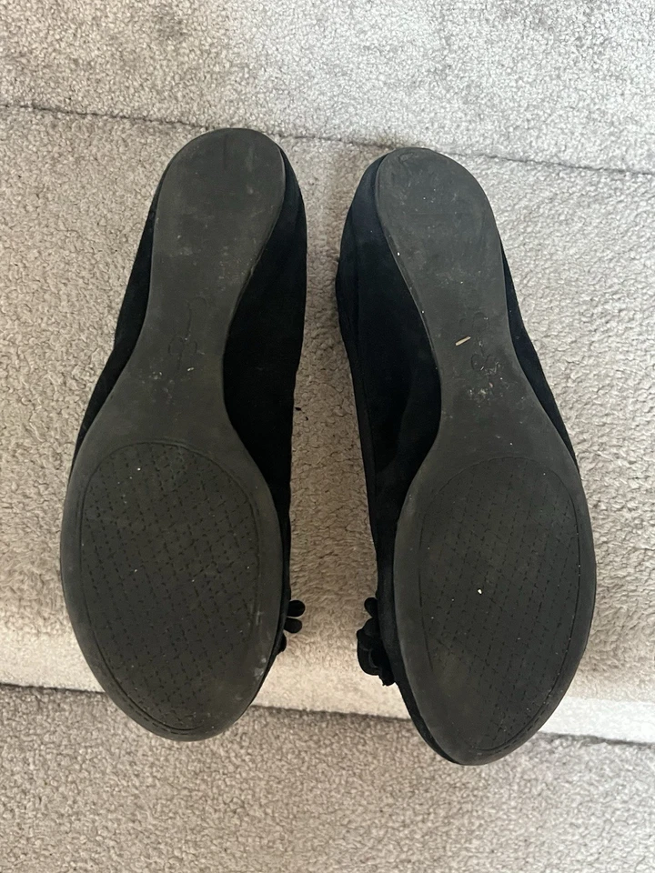 Jessica Simpson 麂皮绒花卉芭蕾平底鞋 8 码二手状况完好 — 第 2/4 张图片