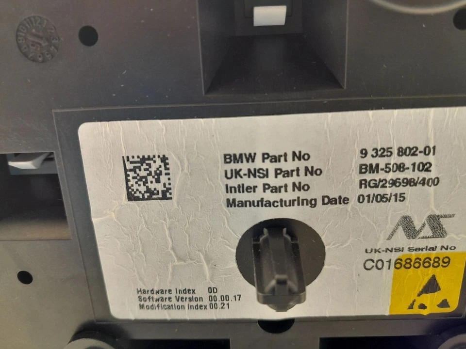 MINI COUNTRYMAN SPEEDO CLOCKS & RADIO INSTRUMENT CLUSTER 9232431 - Image 4 of 4