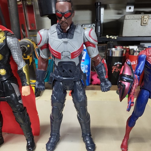 Thor,Sam,Spiderman 12 Inch Figures Marvel Avengers Age of Ultron TALKING - Picture 3 of 4