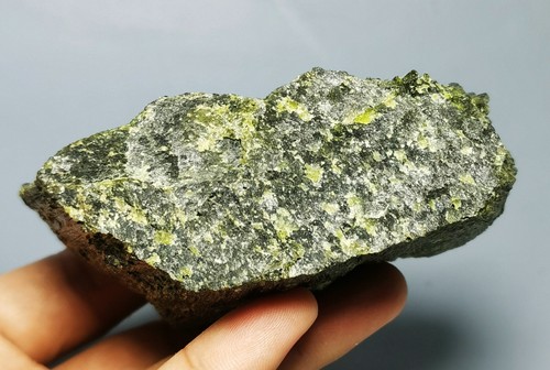 Natural Fan-shaped Green Tourmaline Quartz Crystal Cluster Mineral Specimen - Picture 12 of 13