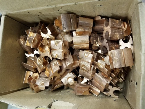 ( Pack of 21)--Eaton 303-82 Ultra Range Copper Squeezon Connectors