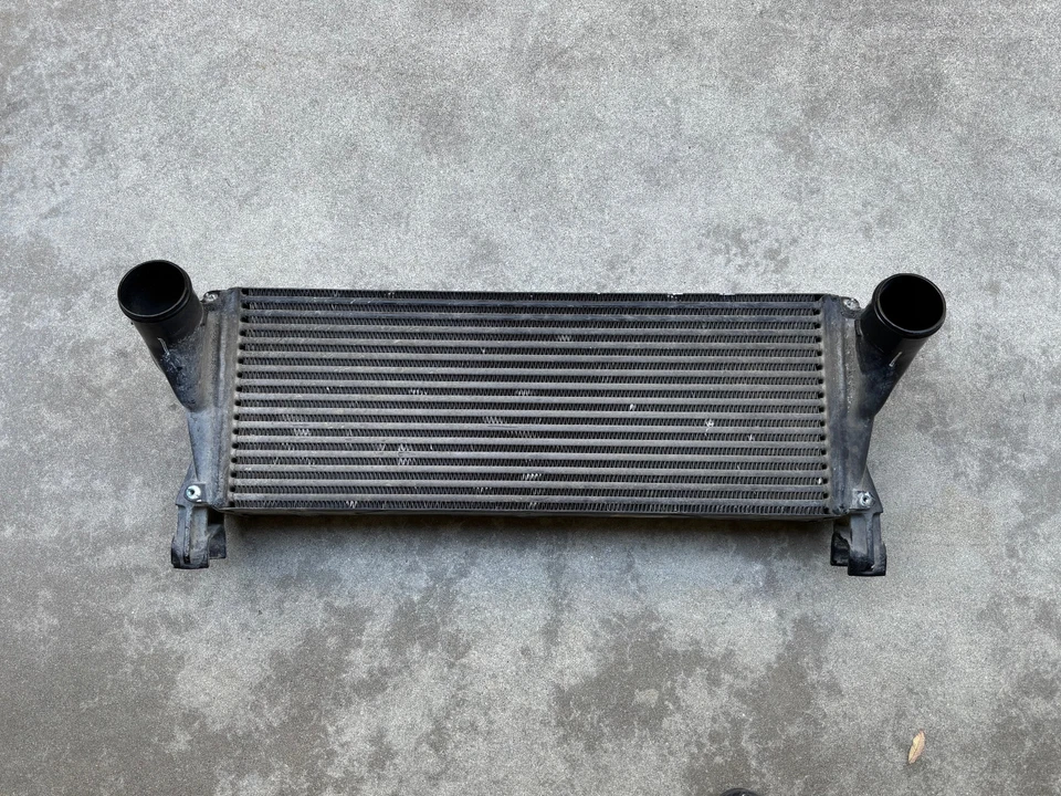 Intercooler radiador de aire de carga para Ram 2500 3500 6,7 Cummins Foto 2 de 4