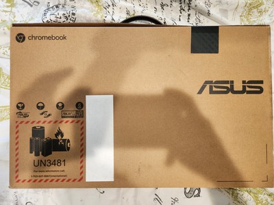 ASUS Chromebook C425 Clamshell Laptop 14