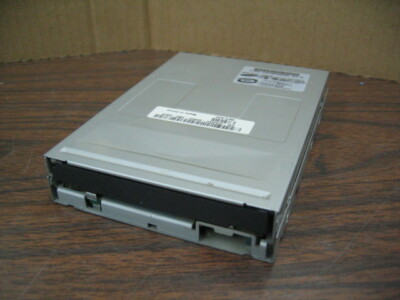 Samsung SFD-321J/ADNR 3.5 Inch Floppy Disk Drive