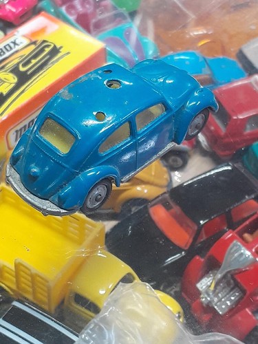 Vintage VW 1:64 HUSKY VOLKSWAGEN 1300 BEETLE BLUE BUG - Picture 5 of 6
