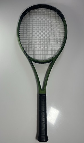 Wilson Blade 101L V8 16x20 274g 4 1/4 Grip Size, Rare, Freshly Strung