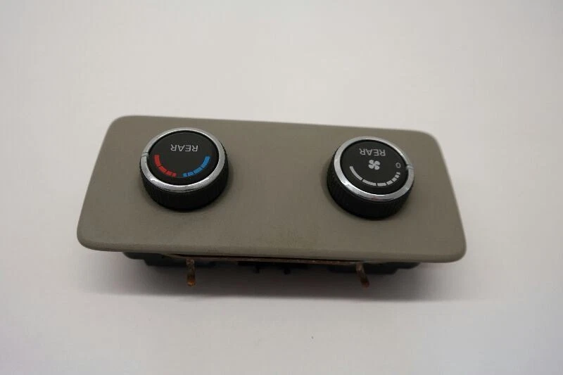 Nissan Quest 2007-2009 control de temperatura trasero gris Foto 4 de 4