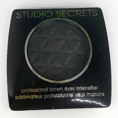 Loreal Paris STUDIO SECRETS professional brown eyes intensifier Eyeshadow 590