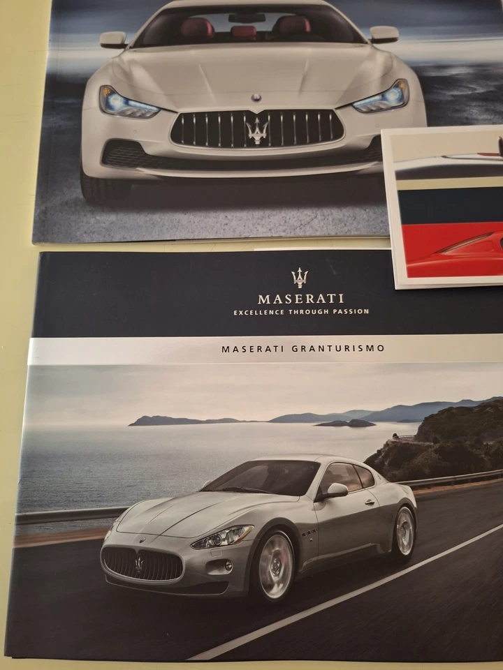 Maserati Spyder,Coupè, Granturismo, Quattroporte, Ghibli Brochure - Immagine 3 di 4