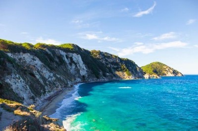 Wandbild: Elba Island, Sansone White Beach und Küste in Portoferraio. [...]