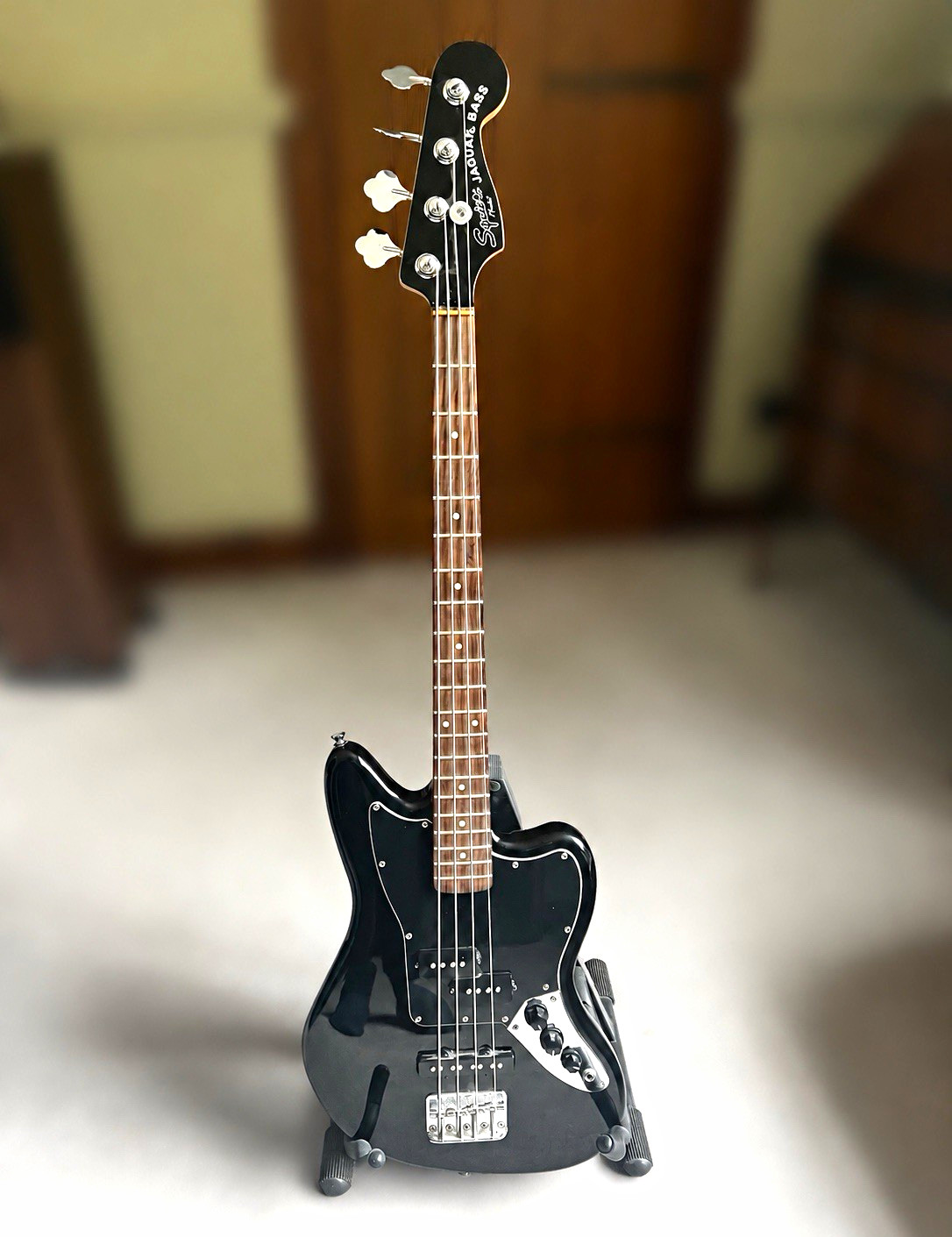 Squier Vintage Modified Jazz Bass Electric Bass 4-String Solid Black