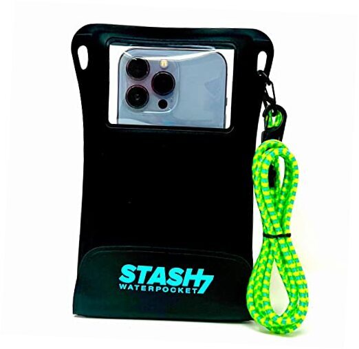 IPX8 Waterproof Phone Pouch with Long Lanyard for Adventure in Black