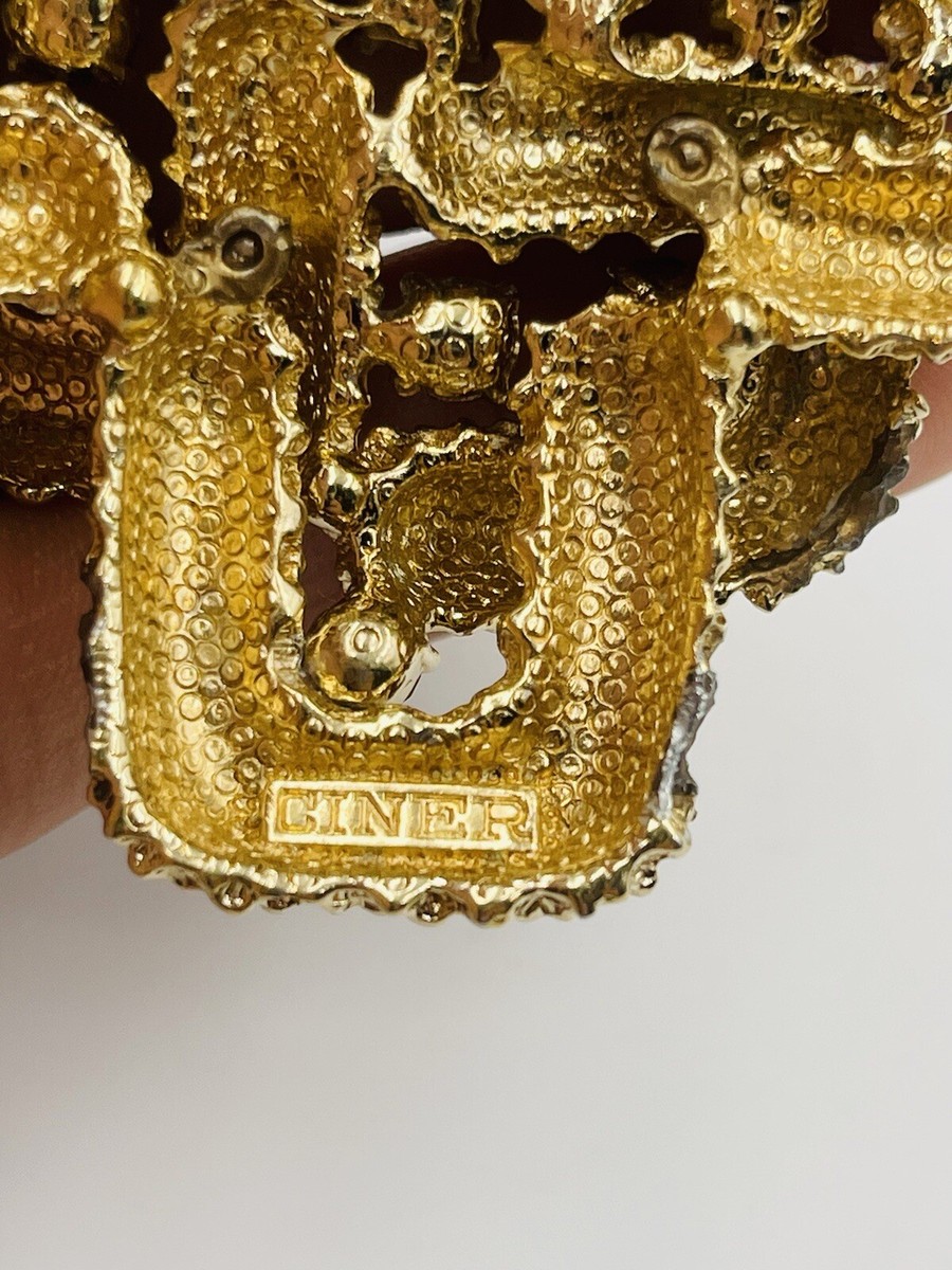 金　ゴールド　ブローチ Ciner Vintage Yellow Gold Plated Rhinestone Large Brooch Pin
