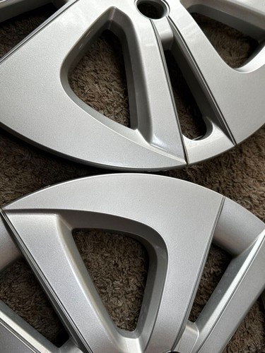 Toyota Genuine Prius 50 series, 4 pieses 15" wheel caps, Used beautiful From JPN - Picture 7 of 10