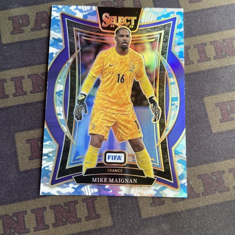 2024-25 Panini Select FIFA Mike Maignan Winter Camo 1/30 = 1/1 France AC Milan