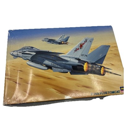 Hasegawa F-14A Plus Tomcat Scale 1/72 Made in Japan 1991 Open Box