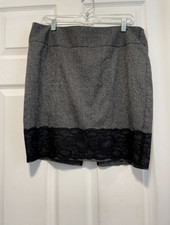MAURICES Skirt Large 14 Waist 36 Length 20 Black/White Geometric with Black Lace