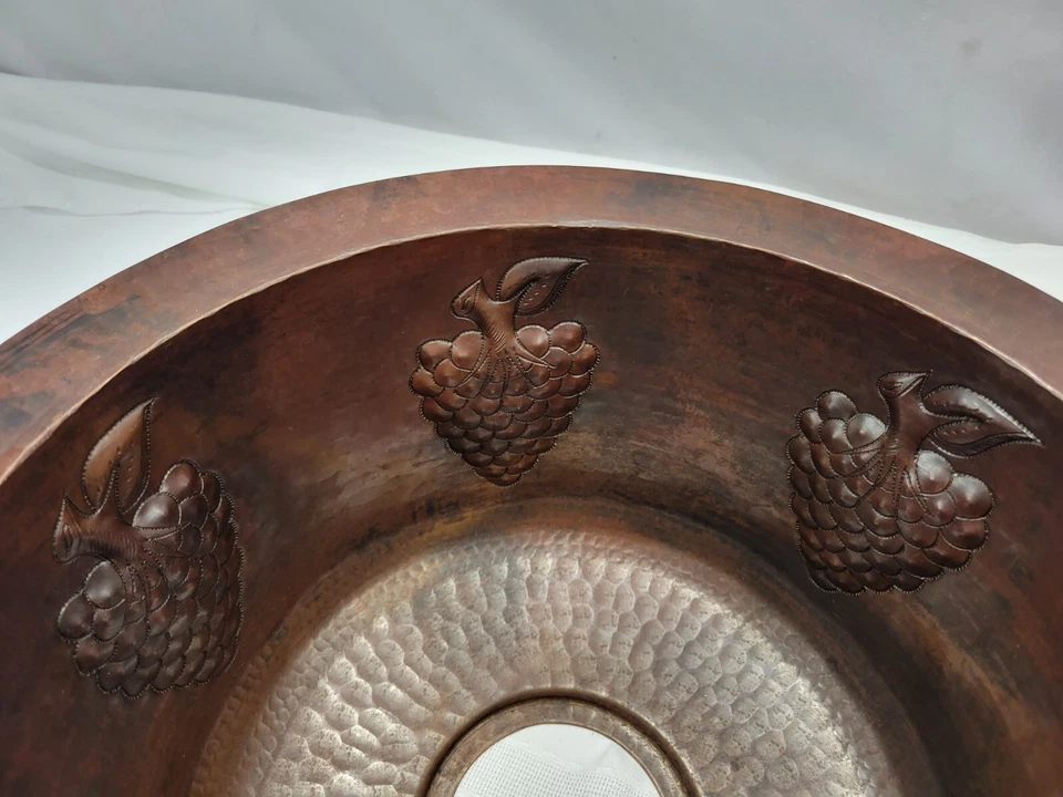 Fregadero Native Trails con uvas antiguo acabado cobre martillado CPS261 Foto 4 de 4