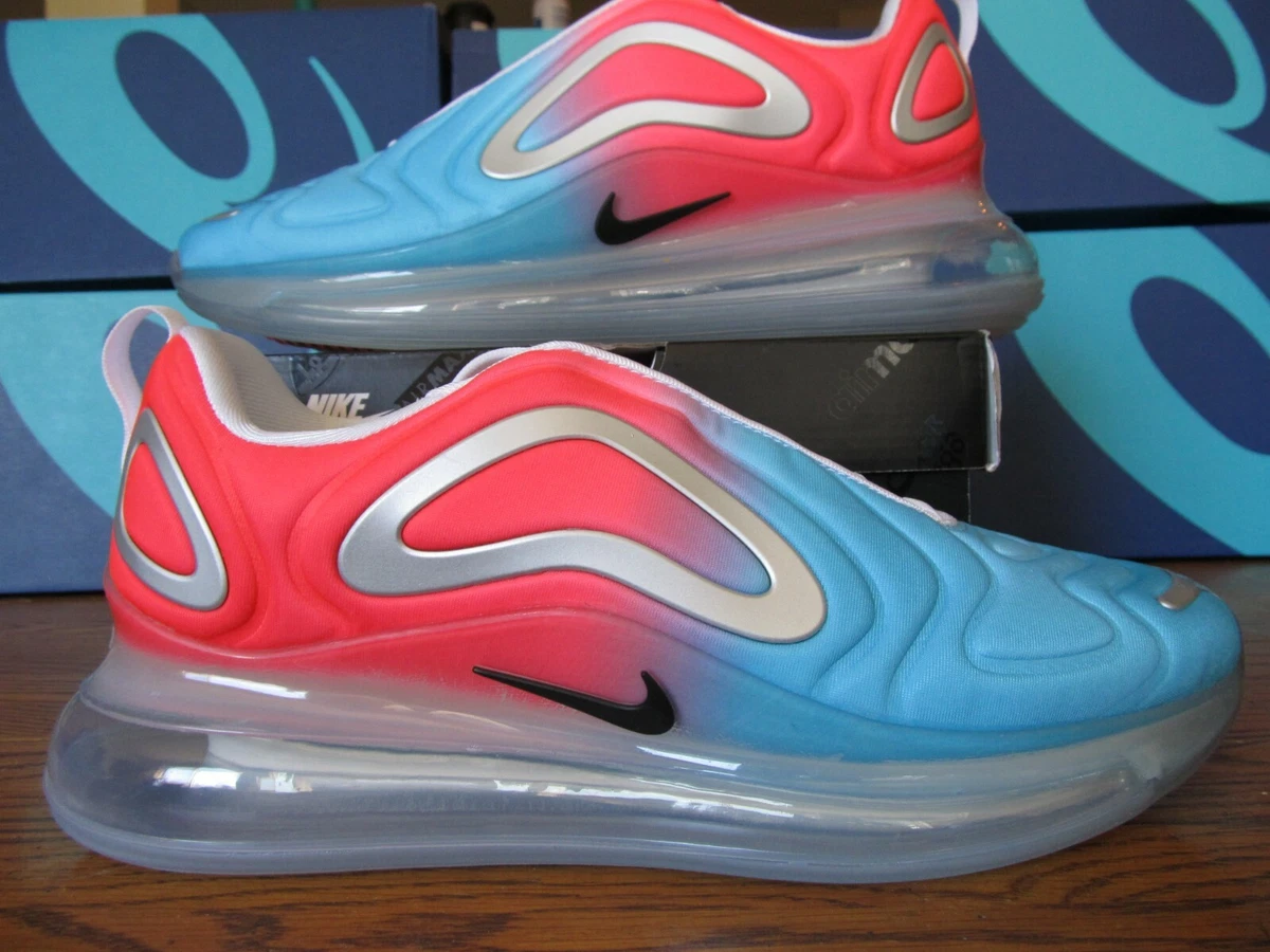 Nike Air Max 720 Pink Sea in Blue