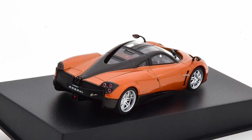 Pagani Huayra Bronze Metal 2011 AUTOart 58207 1/43 Black Roof - Image 4 of 4