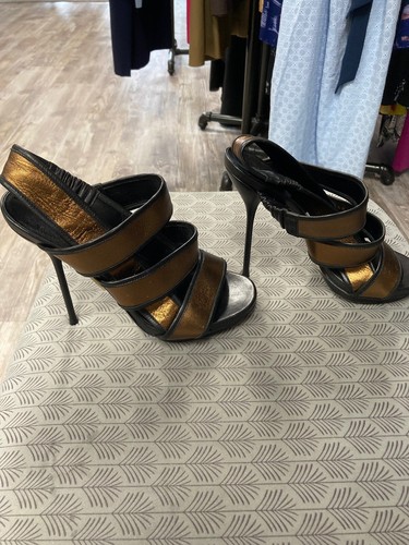 gucci strappy heels