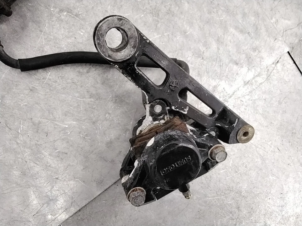 Yamaha FJ1100 1984 OEM freno trasero cilindro maestro con pedal de pinza Foto 3 de 4