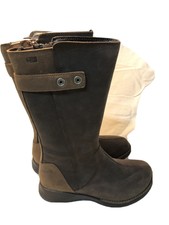 women's travvy tall waterproof