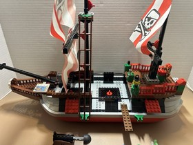 LEGO 7075: Captain Redbeard's Pirate Ship INCOMPLETE
