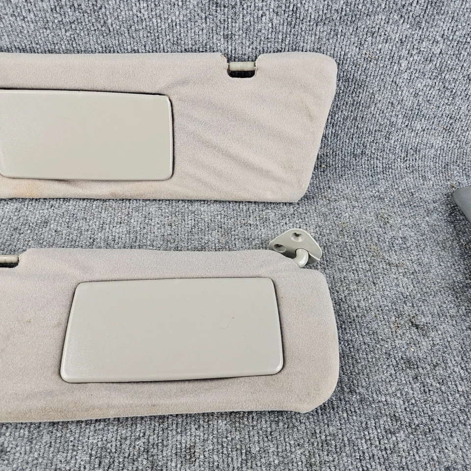 Conjunto de par de para-sol Toyota Camry 1997-2001 motorista passageiro cinza - Imagem 3 de 4