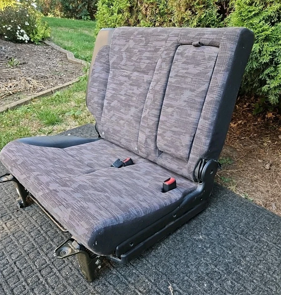 2002-2006 Honda CR-V Rear Bench Seat Camouflage Pattern W/ Cup Holder & Armrest - Image 4 of 4