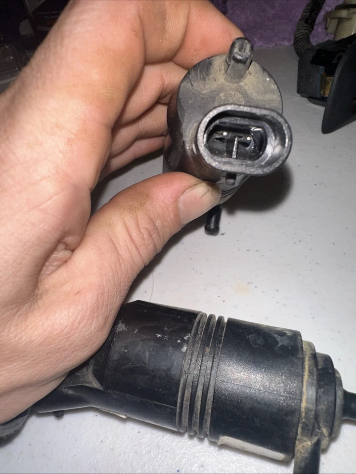 Chevrolet Tahoe 2005 bombas para lavadora de parabrisas Foto 4 de 4