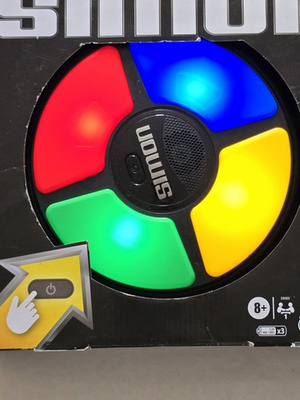 #ad Hasbro SIMON Says Classic Memory Electronic Game 2020 Version BRAND NEW WORKS $14.03