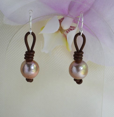LARGE Edison Pearls on Greek Leather Dangle Earrings Pearl Jewelry Gift for Her - Picture 10 of 13