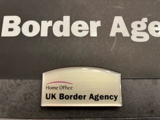 UK BORDER AGENCY UNIFORM MAGNETIC BADGE & Free Sticker