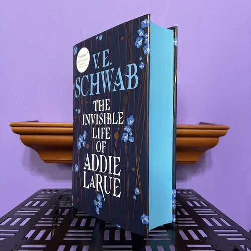 The Invisible Life of Addie LaRue V.E. Schwab Hardcover 2020 1st UK Edition