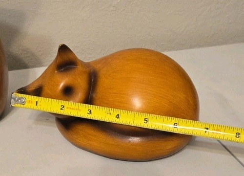 Two Figurines Cats Set Of Two Plastic Resin Brown Feline Kitty Rustic Prarie - Picture 10 of 12