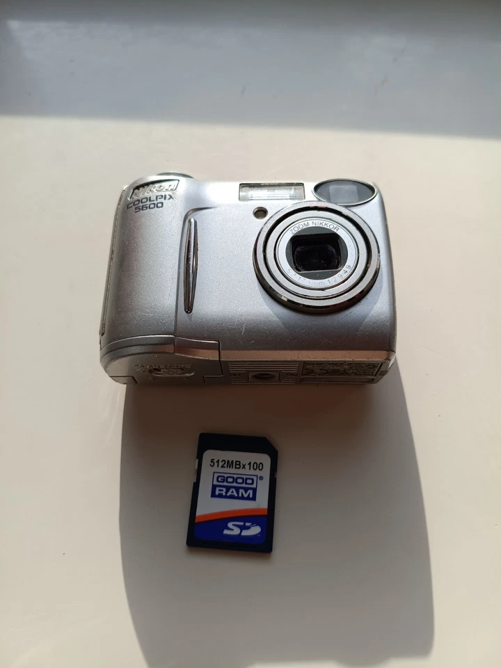 🔥Nikon CoolPix 5600 Silver 5.1MP digital compact camera🔥WORKing FULL Set🔥 - Image 3 of 4