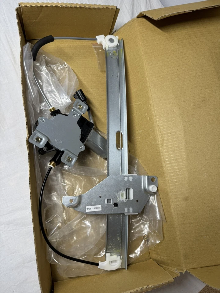 Conjunto regulador motor ventana eléctrica Dorman 741-630 Chevrolet Impala 2000-2005 Foto 4 de 4