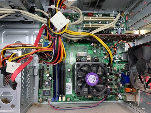 Unité centrale HP Pavilion modèle a6210fr / rétro gaming Vendue en l’état - Photo 6/9