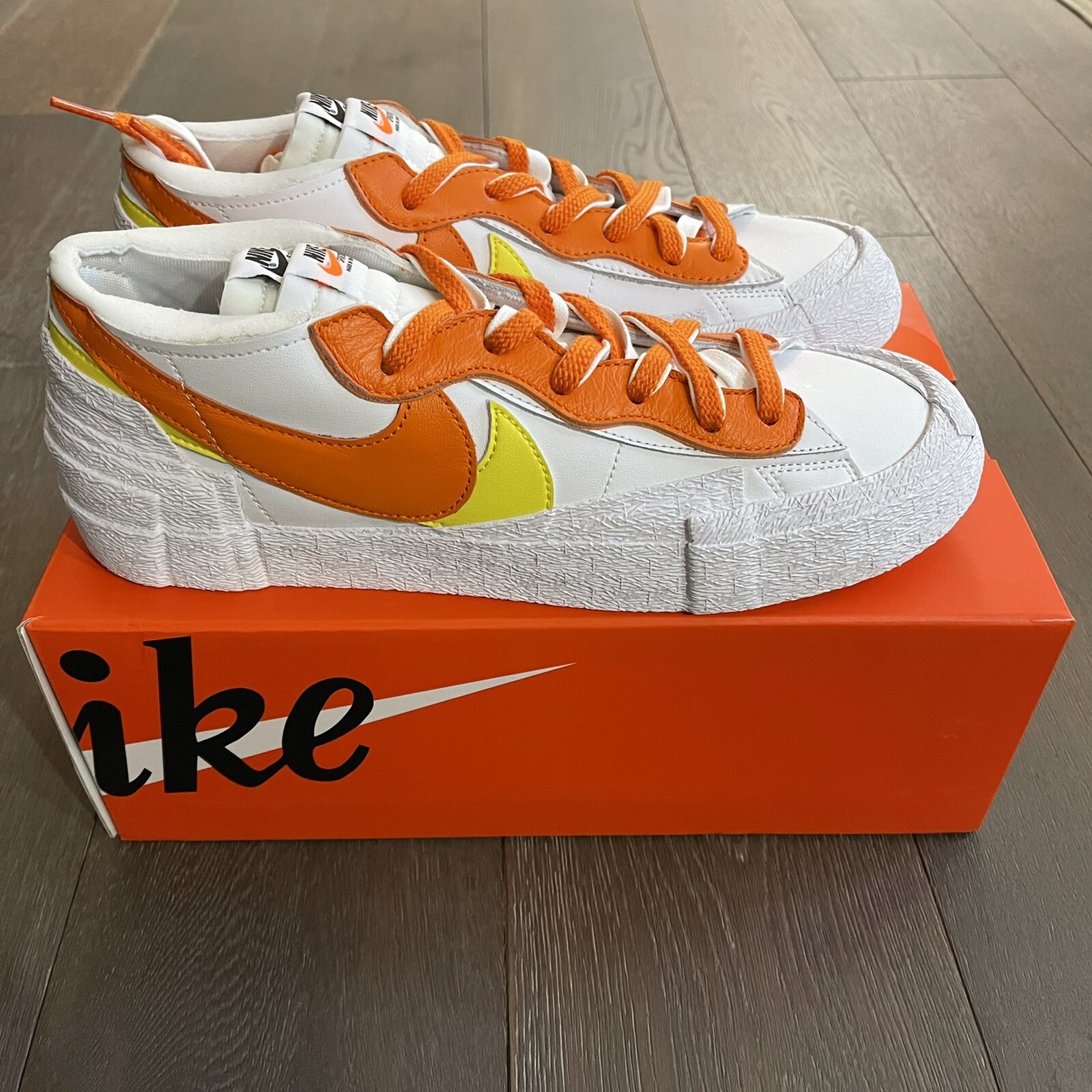 SACAI X NIKE Nike Blazer Low x Sacai Magma Arancione DD1877 100 Taglia 10