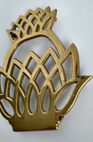 VTG Brass Pineapple Trivet Virginia Metalworks Footed Aloha Hospitality Boho - Picture 4 of 10