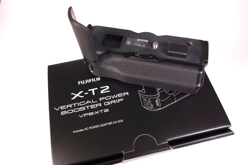 Fujifilm XT-2 VPB-XT2 Vertical Power Booster Grip - Boxed and Mint