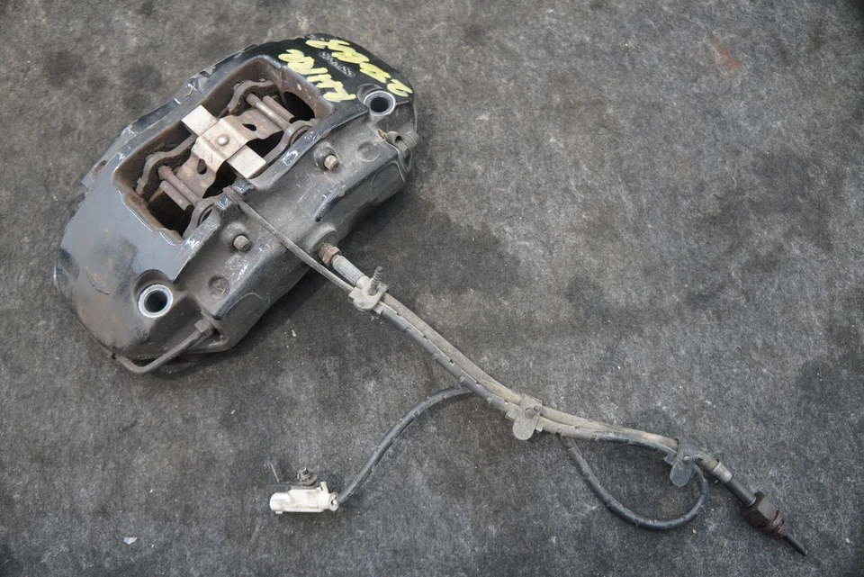 Задний правый тормозной суппорт 7G43-2C464-CA OEM Aston Martin V8 Vantage 2006-16 DB9 - Изображение 2 из 4