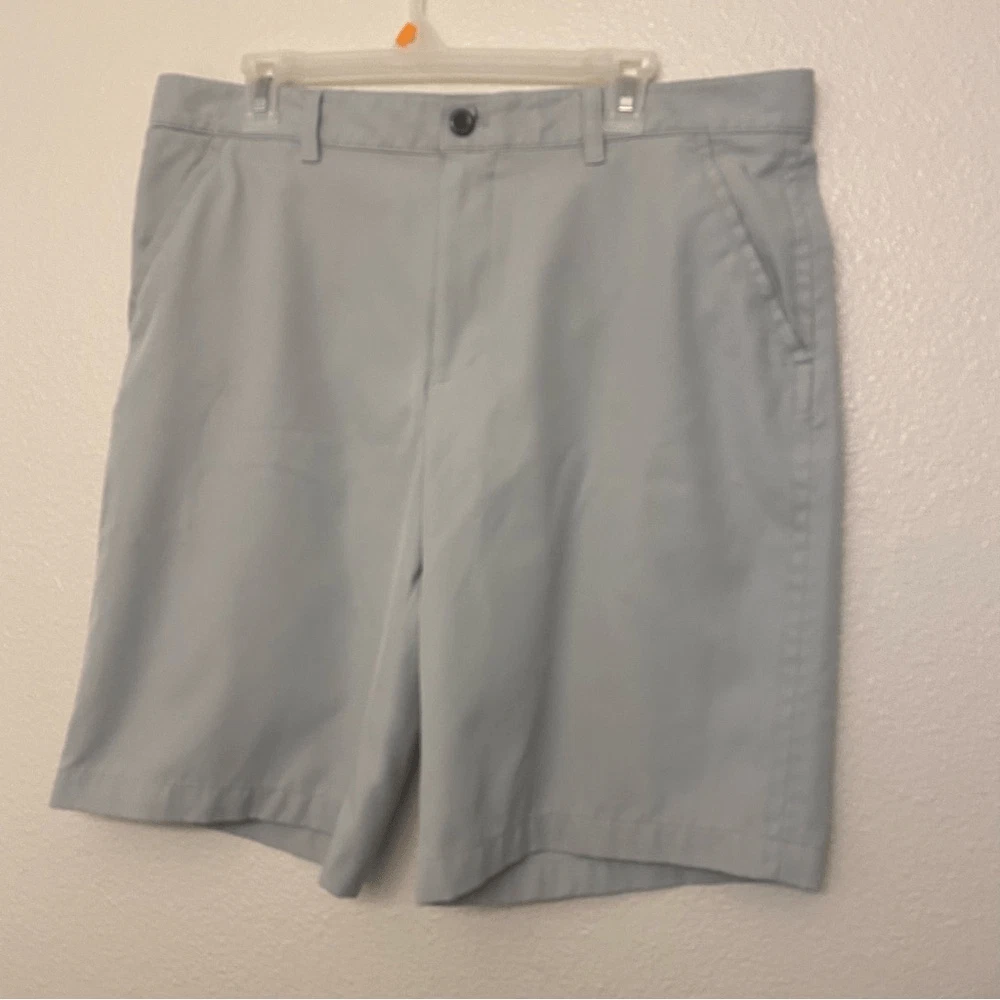 Izod golf mens light gray Performance Shorts 36