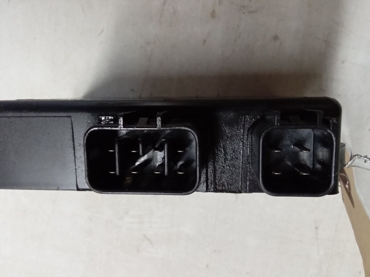 Yamaha OEM Venture 600 700 VMAX 600 700 SX CDI Unit Assembly Yamaha OEM Venture 600 700 VMAX 600 700 SX CDI Unit Assembly